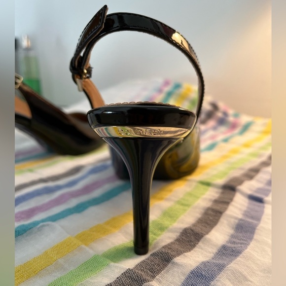 BEAUTIFUL classy sling-back black stilettos from Calvin Klein size 7.5 - Picture 5 of 11
